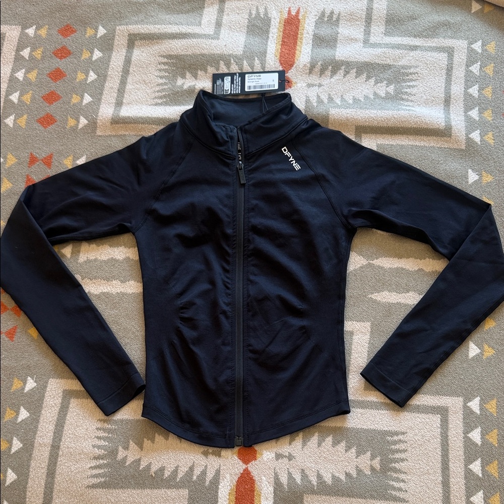 DFYNE Dynamic Zippy Black small
